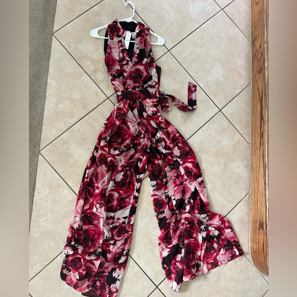 Floral jumper, size 6 NWT